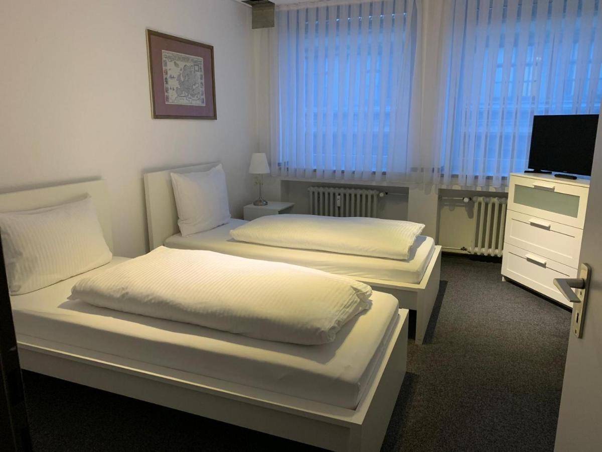 Bayrischer Hof Krefeld Szoba fotó
