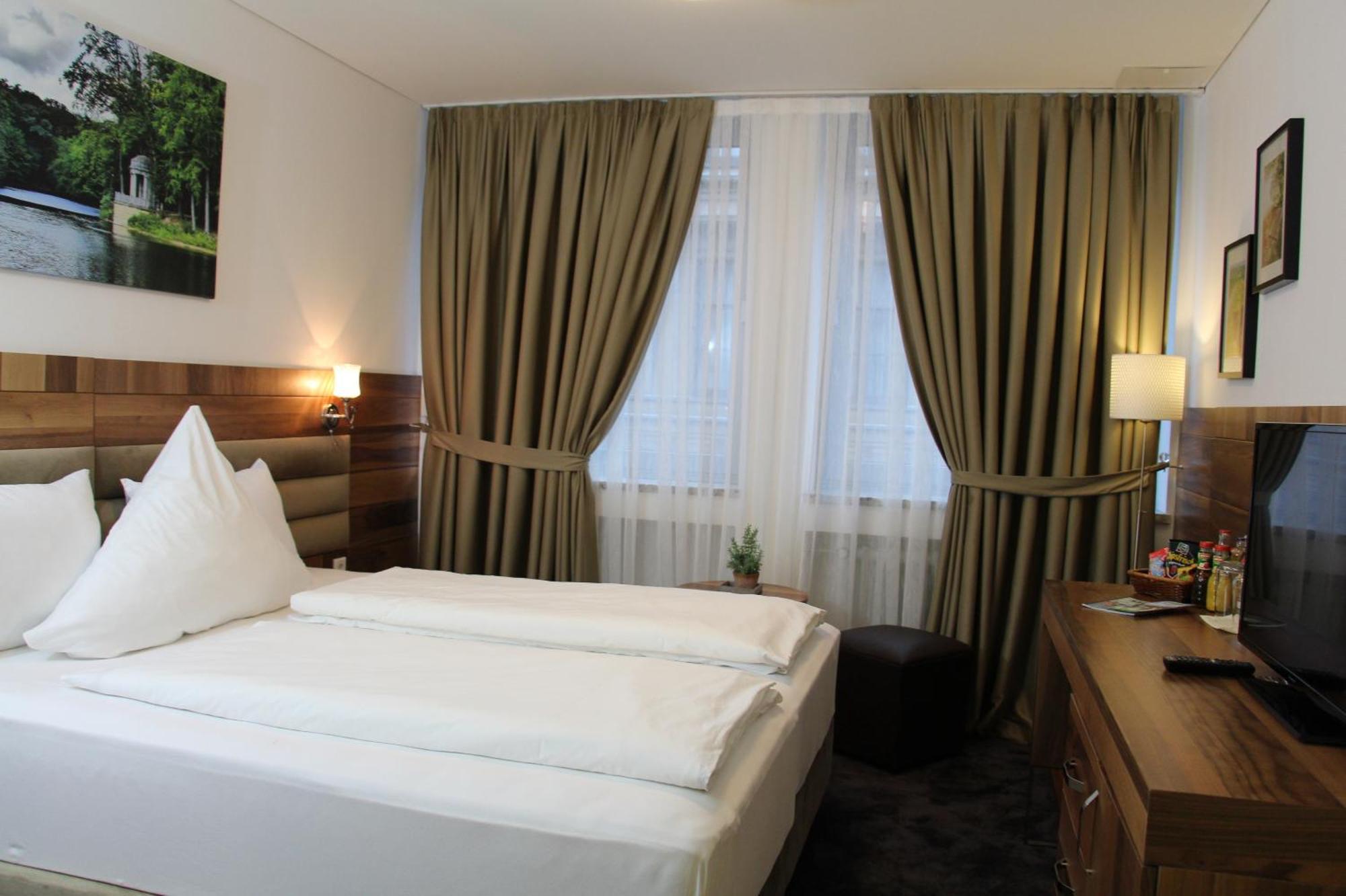 Bayrischer Hof Krefeld Szoba fotó